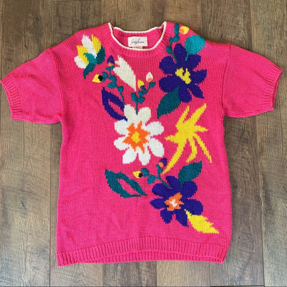Jaclyn Smith vintage floral knit shirt